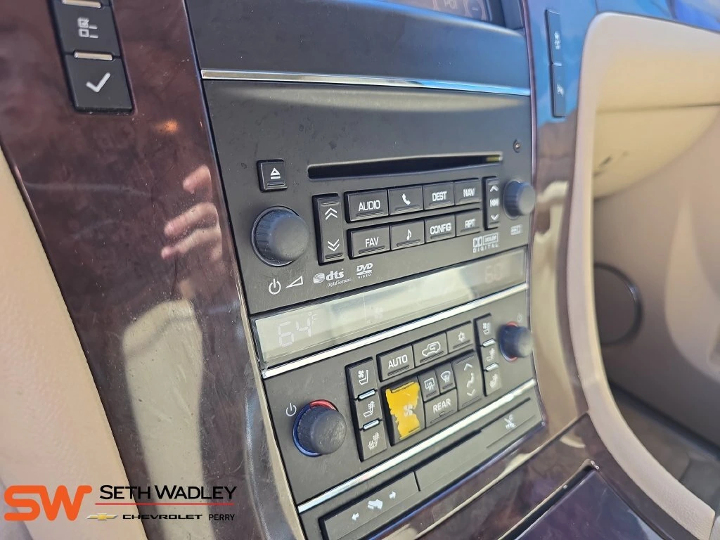 2013 Cadillac Escalade Luxury - Photo 25