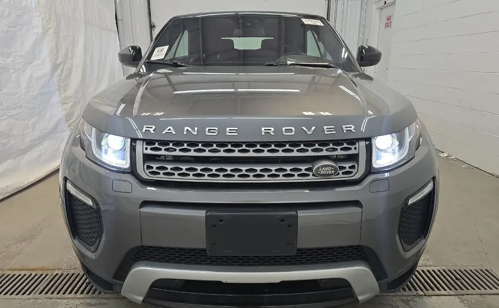 Used 2018 Land Rover Range Rover Evoque SE Dynamic with VIN SALVC5RX2JH313170 for sale in Ewing, NJ