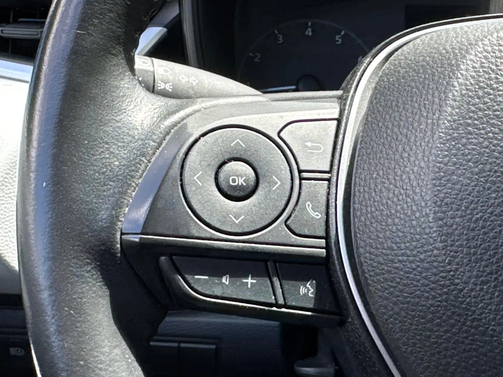 2024 Toyota Corolla SE Premium photo 22