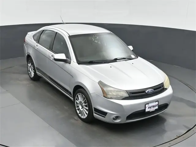2011 Ford Focus SES photo 30