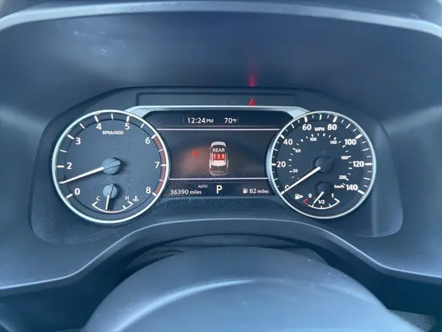 2024 Nissan Rogue SV photo 11