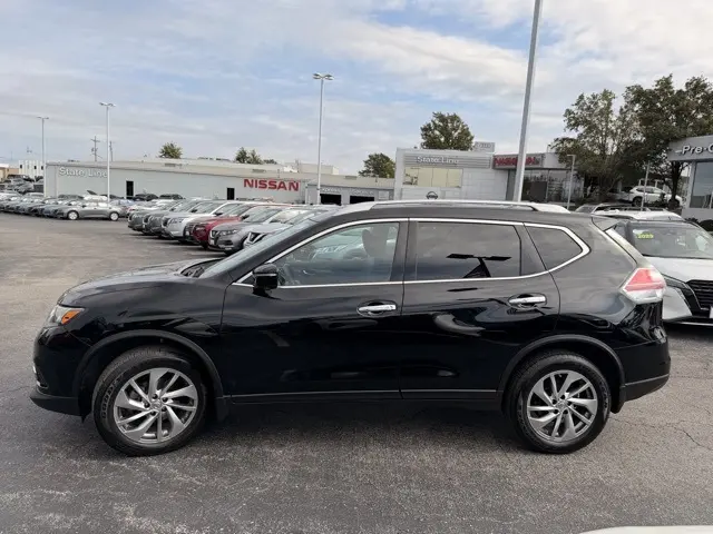 2014 Nissan Rogue SL photo 4