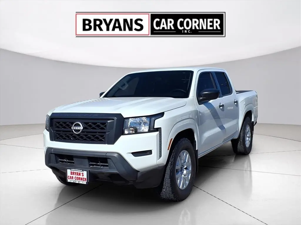 2022 Nissan Frontier S's photo