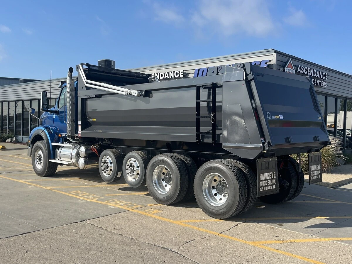 2026 International HX in Altoona, IA — photo 4