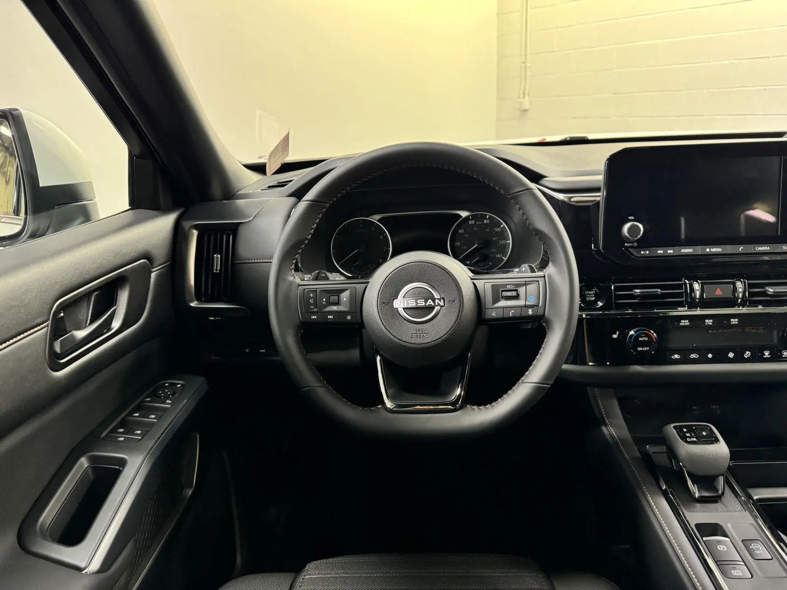 2025 Nissan Pathfinder Rock Creek photo 12