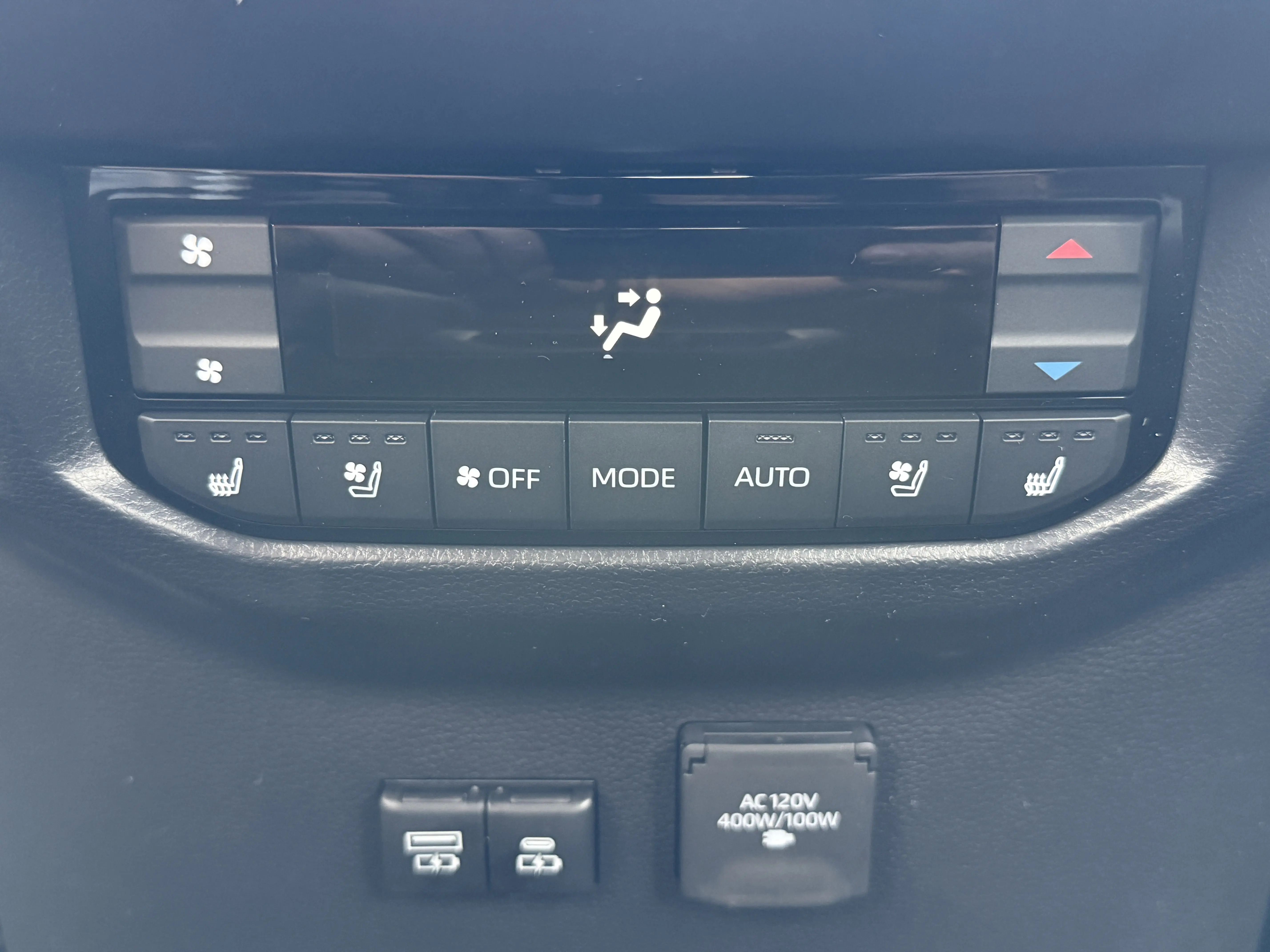 2026 Toyota Sequoia Platinum photo 18