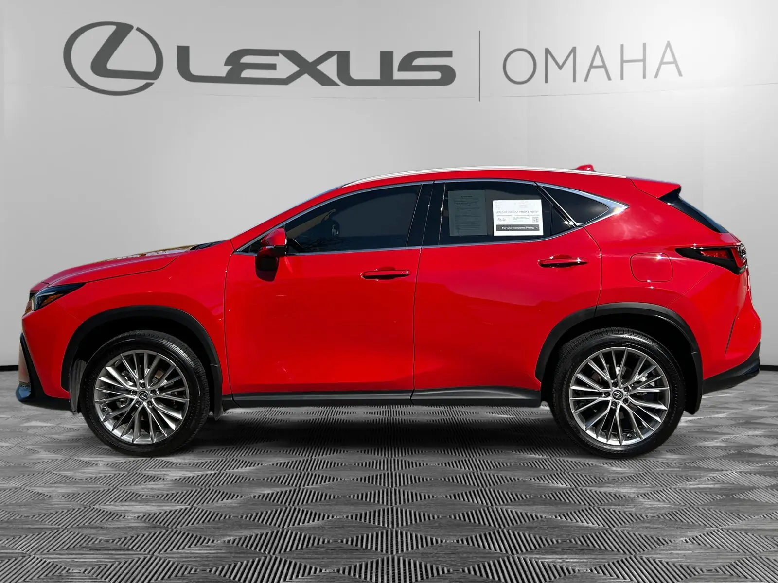 2025 Lexus NX 350h Premium AWD photo 2