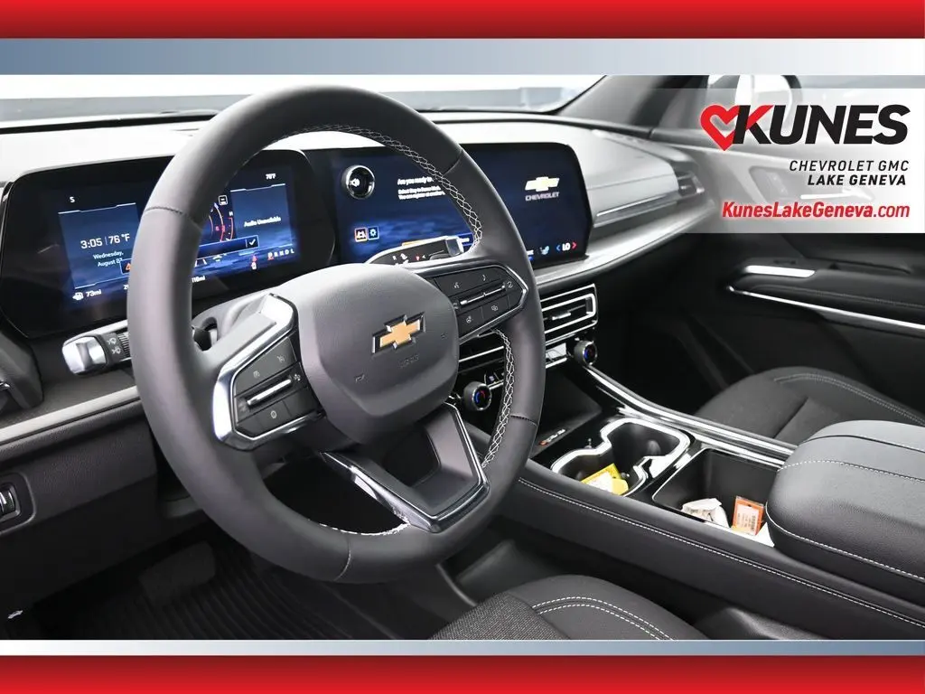 2026 Chevrolet Traverse 2LT photo 14