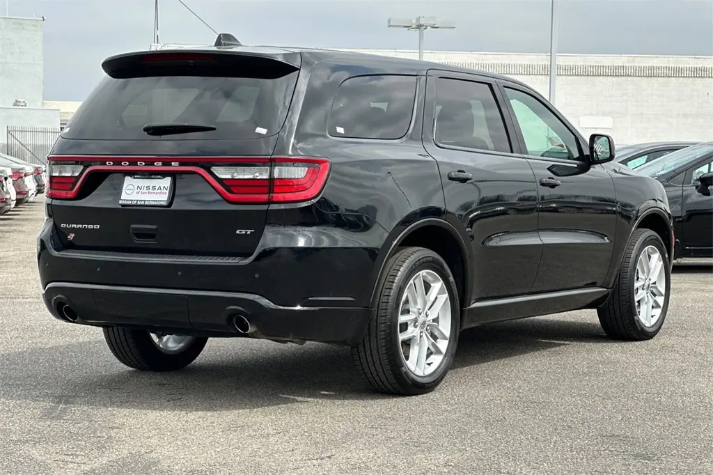 2023 Dodge Durango GT photo 3