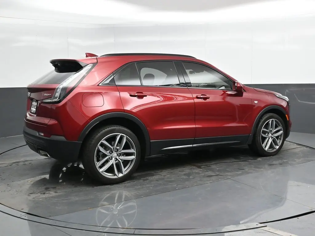 Used 2019 Cadillac XT4 Sport with VIN 1GYFZFR48KF102276 for sale in Sycamore, IL