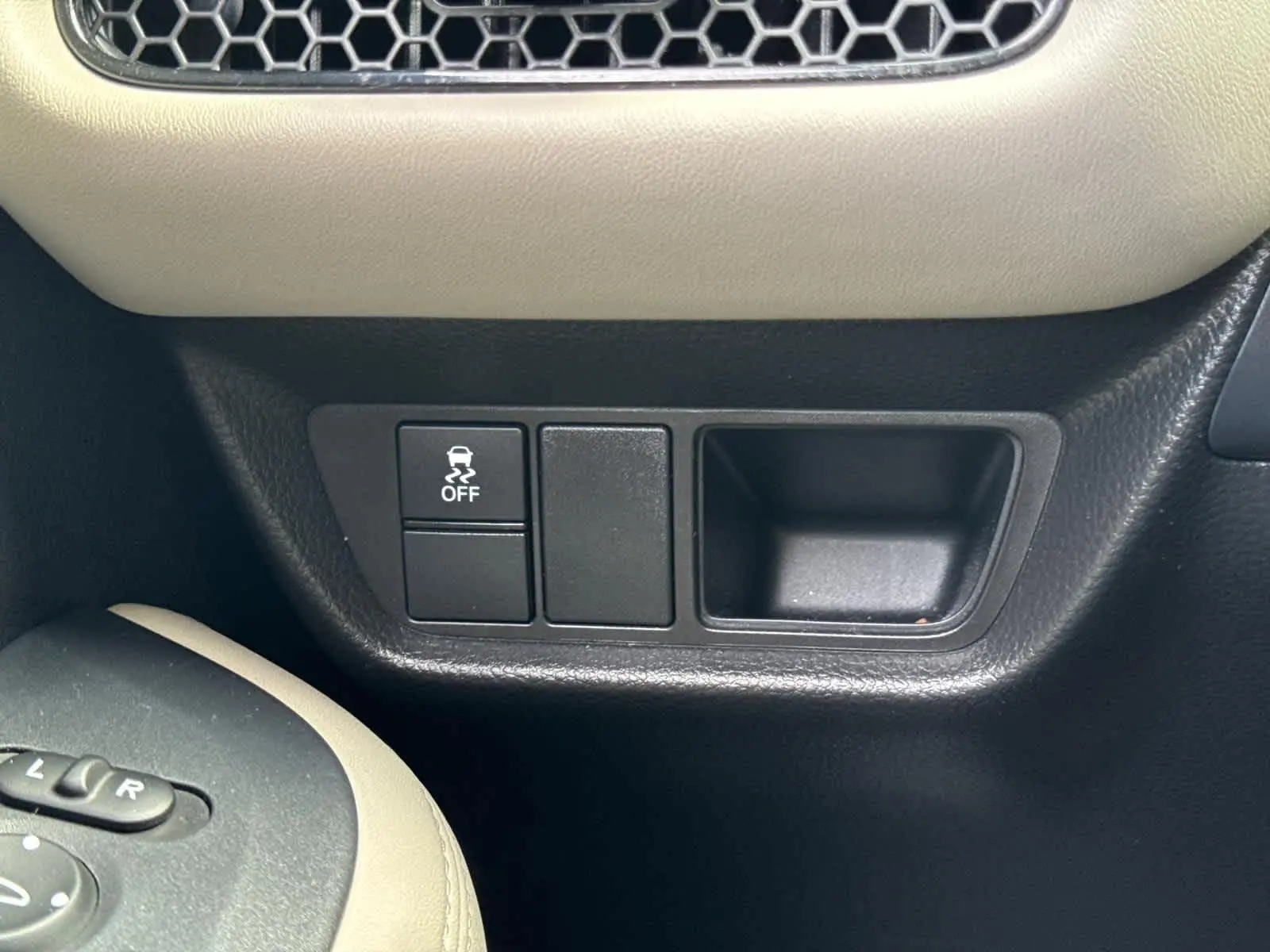 2024 Honda HR-V LX photo 21