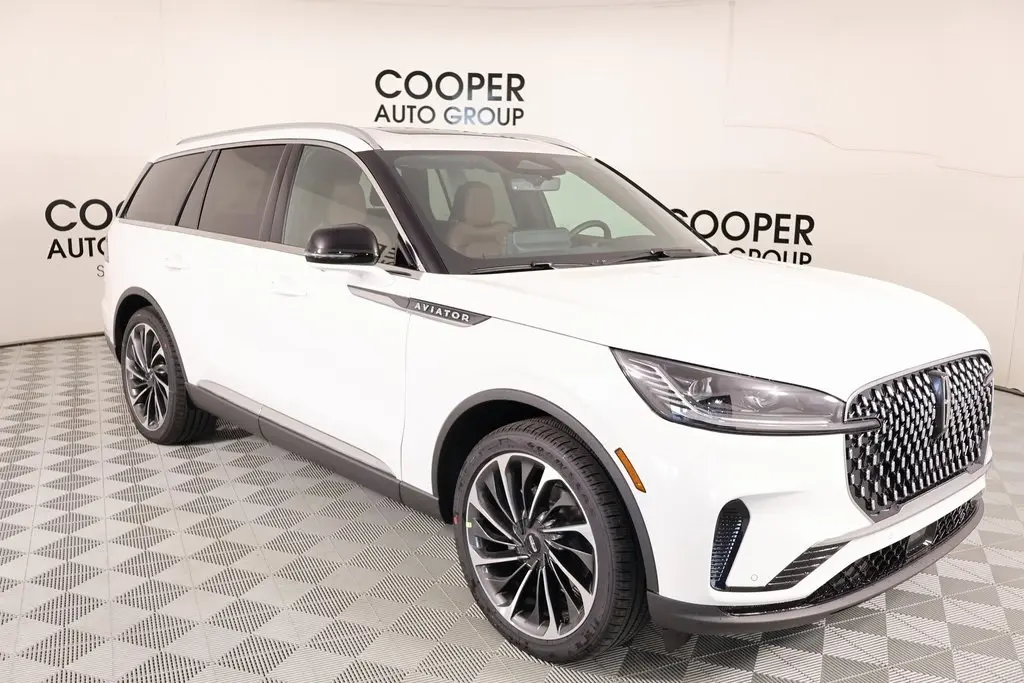 2026 Lincoln Aviator Reserve's photo
