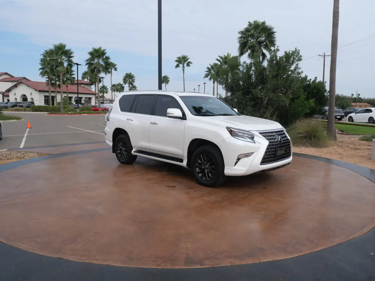 2023 Lexus GX PREMIUM's photo