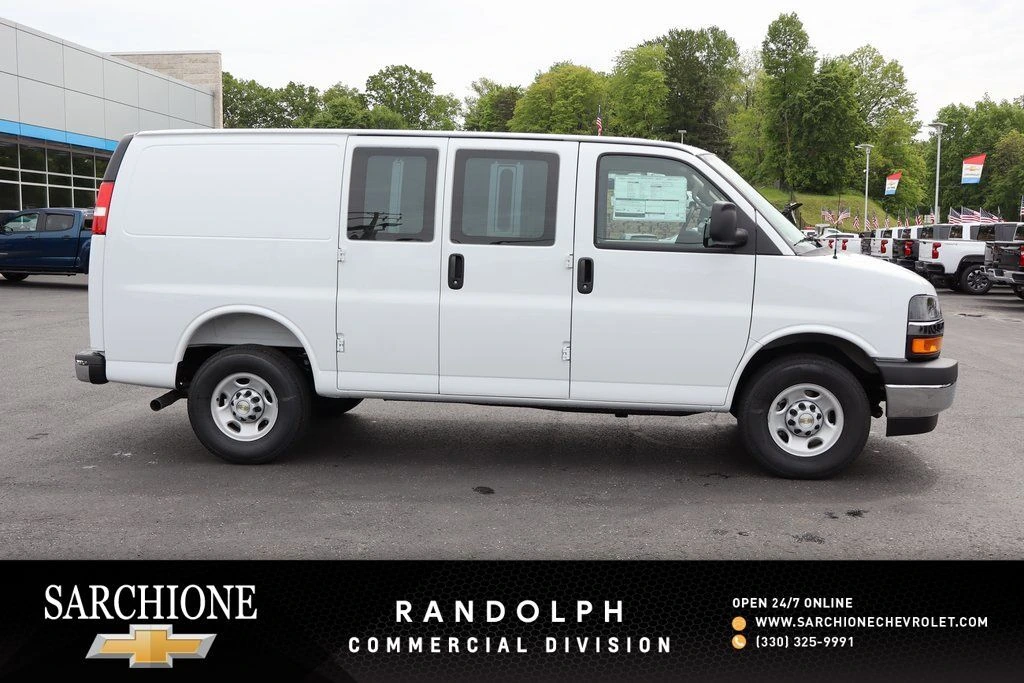 2025 Chevrolet Express Cargo