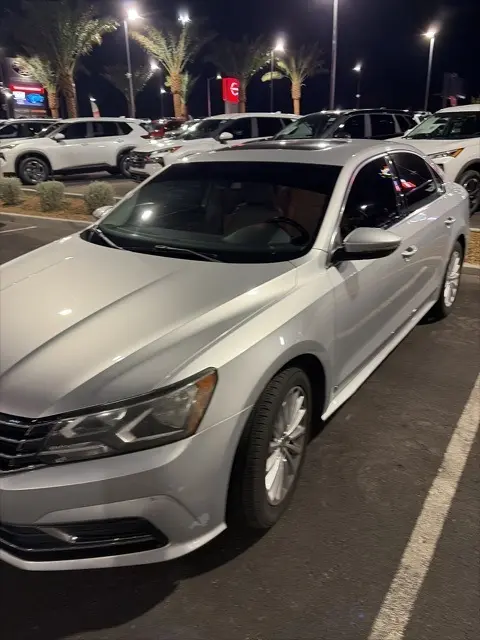 2017 Volkswagen Passat SE