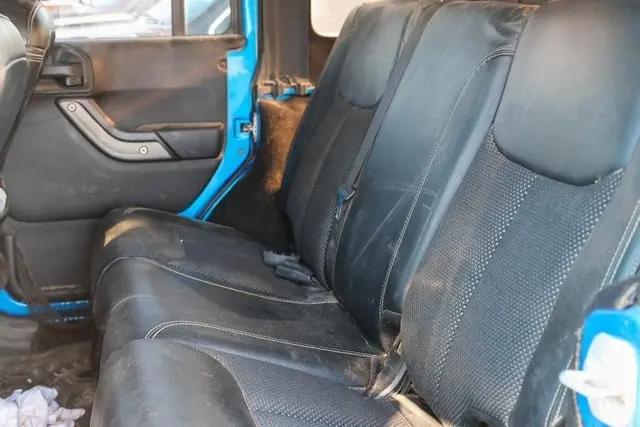 2016 Jeep Wrangler Unlimited High Tide photo 9