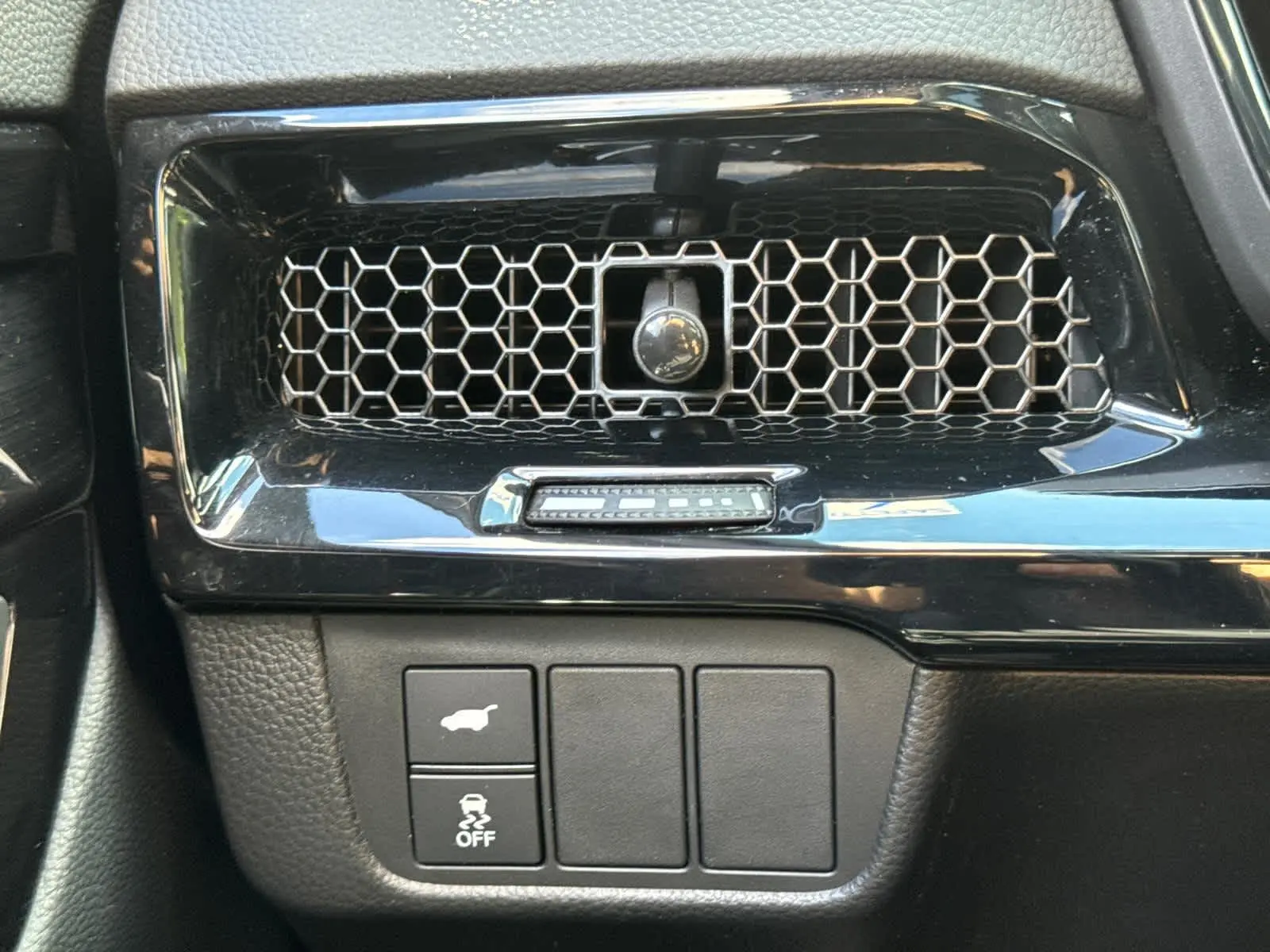 2024 Honda CR-V Hybrid Sport Touring photo 18