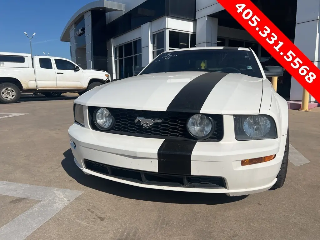 2007 Ford Mustang GT Deluxe photo 8