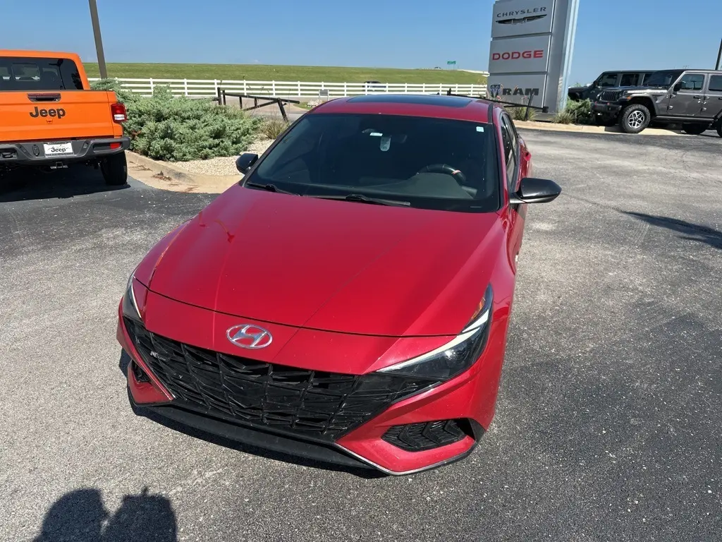2022 Hyundai Elantra N Line photo 5
