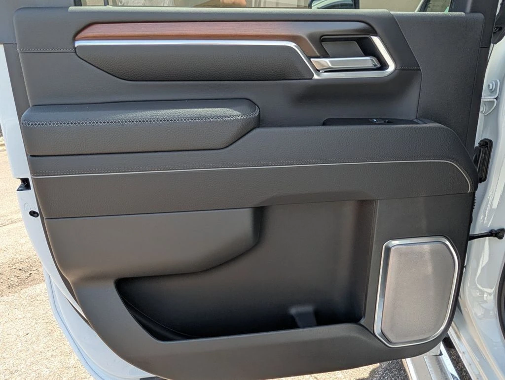 2026 GMC Sierra 3500HD Denali - Photo 30