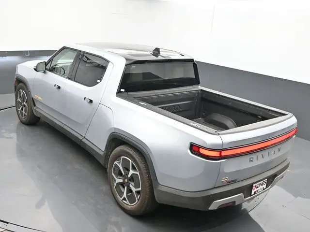 2022 Rivian R1T Adventure photo 27