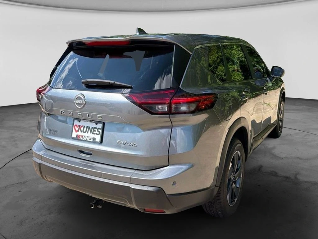 2024 Nissan Rogue SV - Photo 10