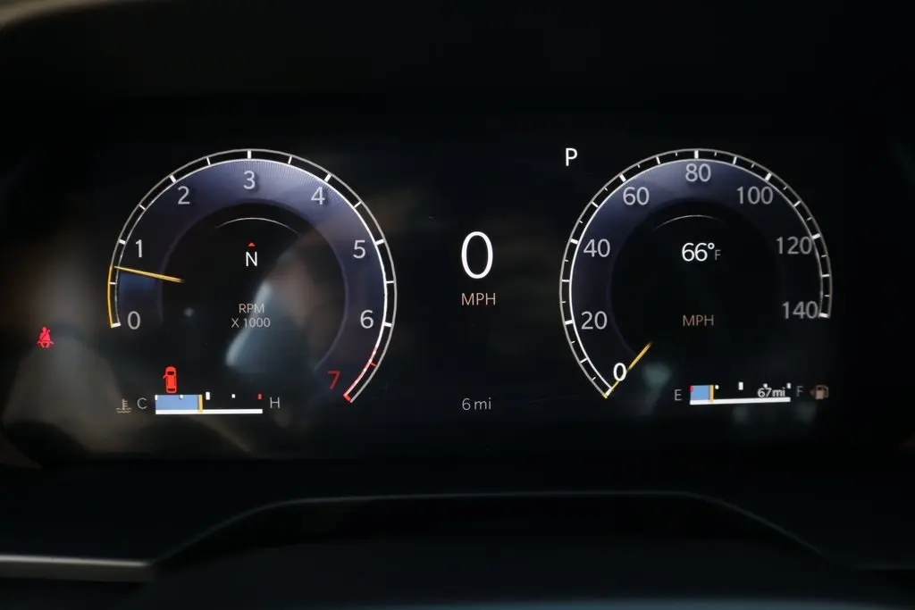 2025 Jeep Grand Cherokee Limited photo 4