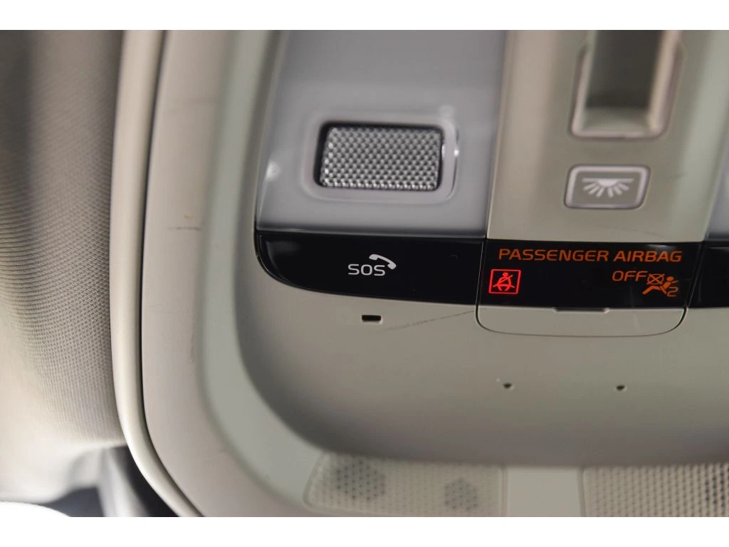 2023 Volvo - image 37