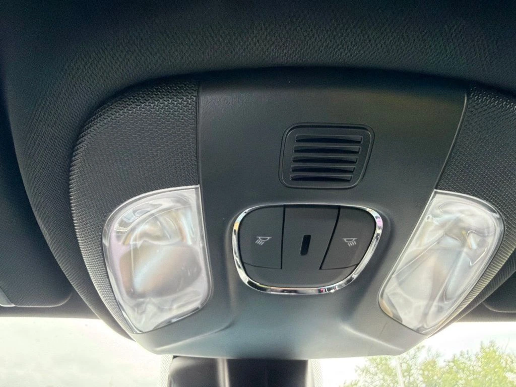 2025 Jeep Compass Limited - Photo 31