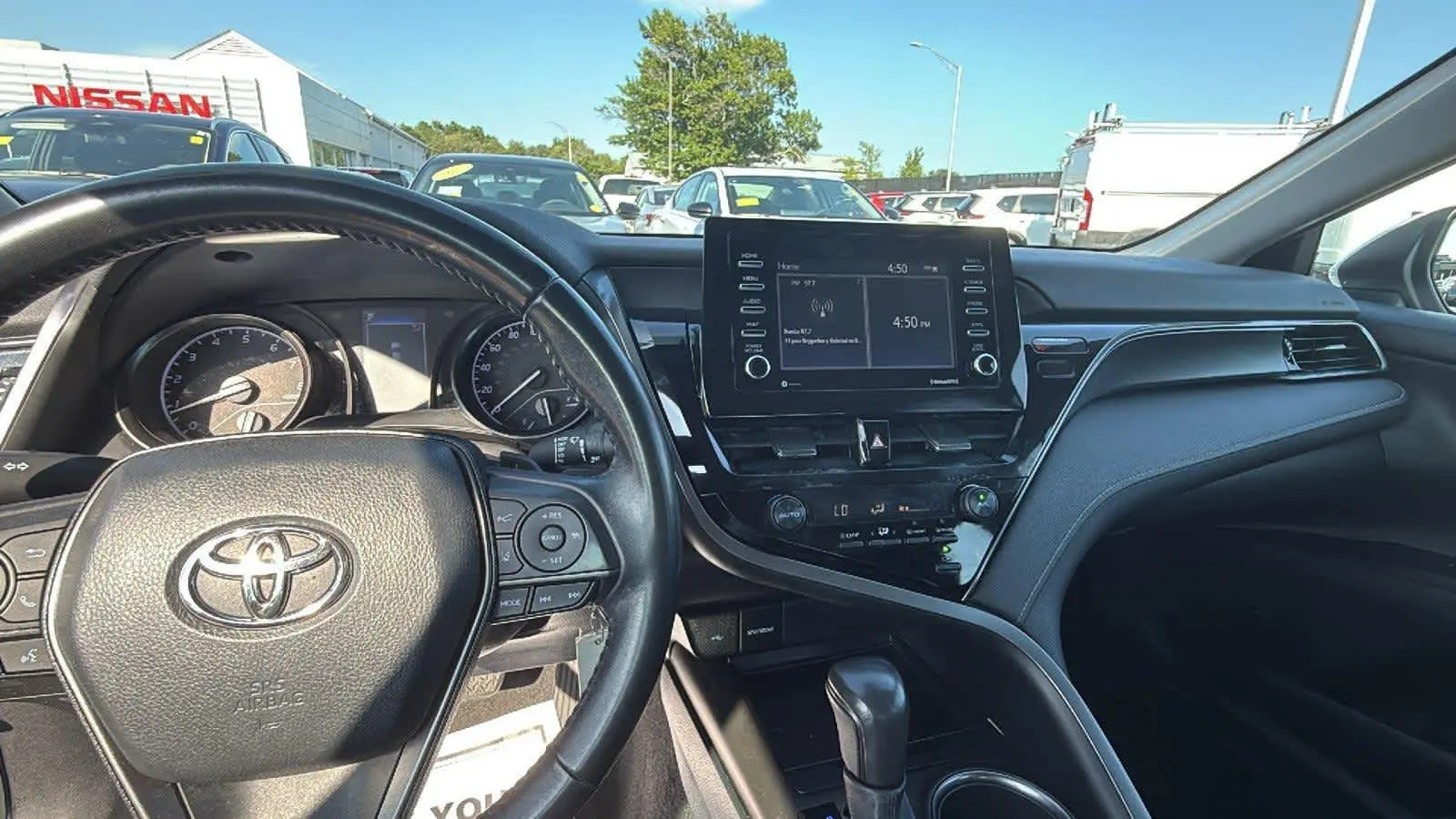 2021 Toyota Camry SE photo 15