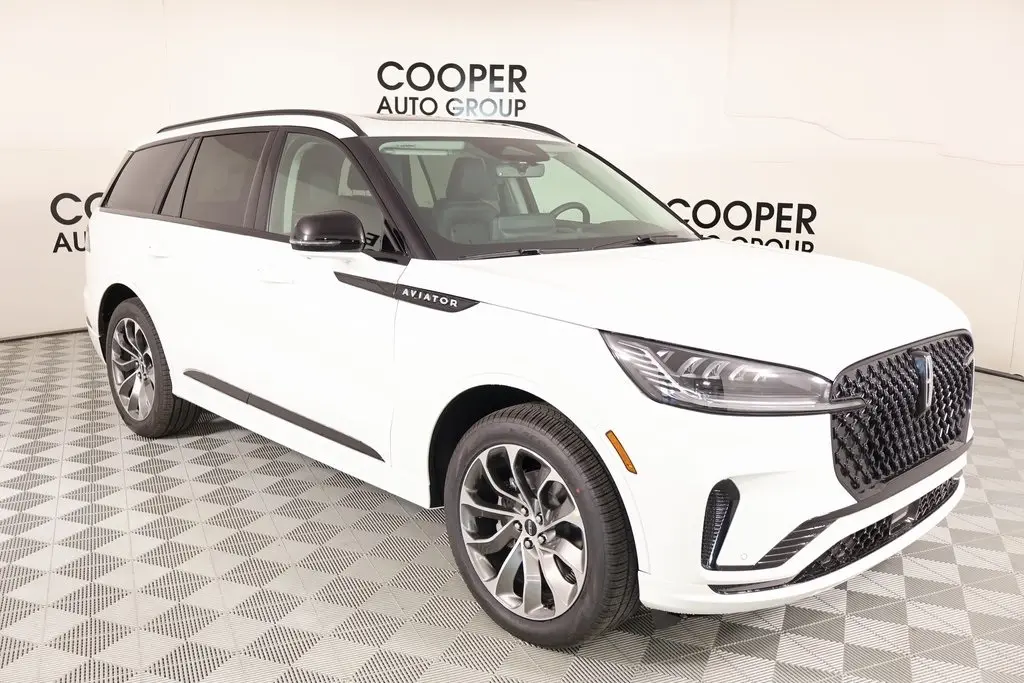 2026 Lincoln Aviator Premiere's photo