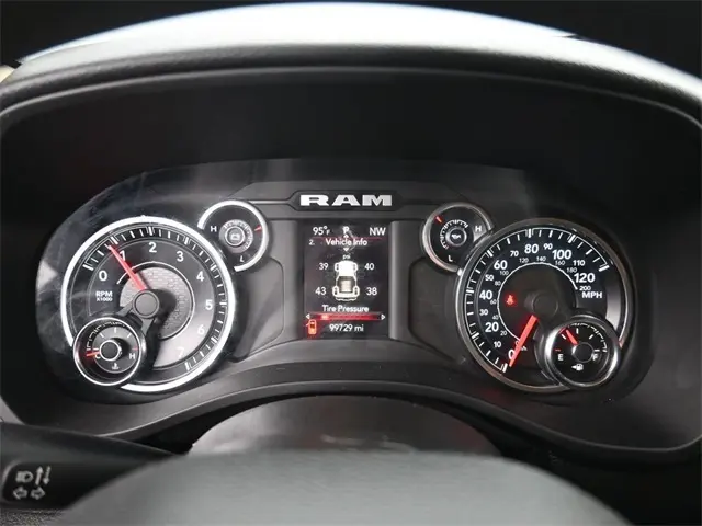 2021 Ram 1500 Tradesman photo 13
