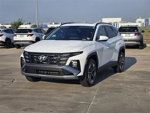 2026 Hyundai Tucson SEL Convenience photo 2
