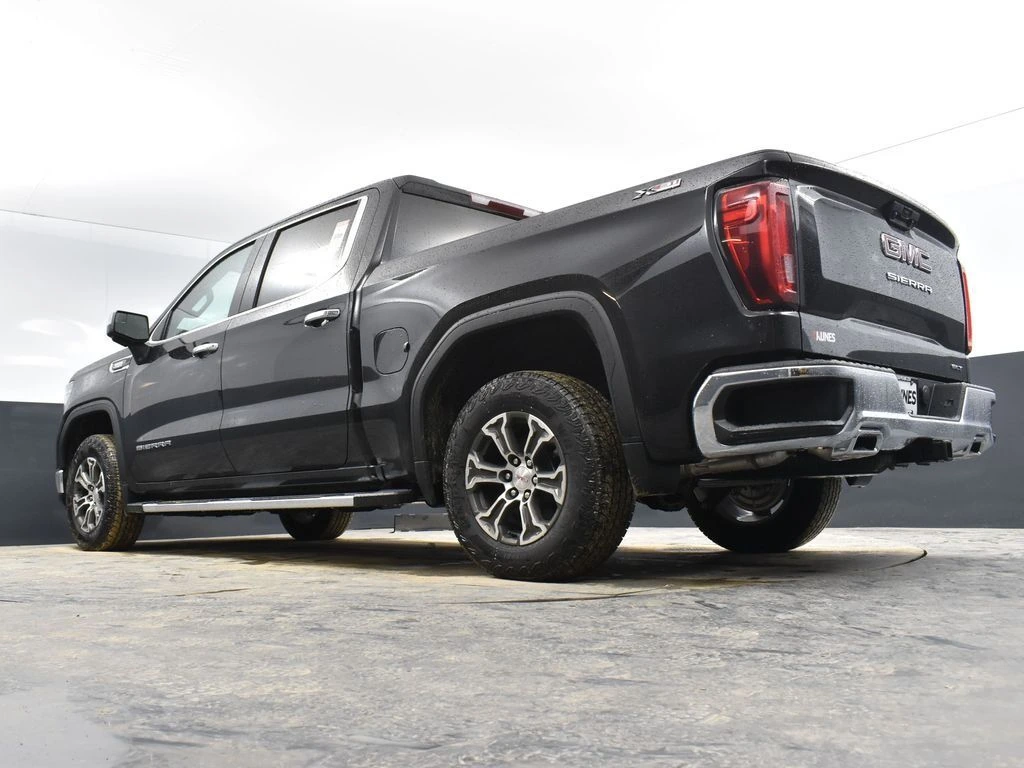 2024 GMC Sierra 1500 SLT - Photo 46