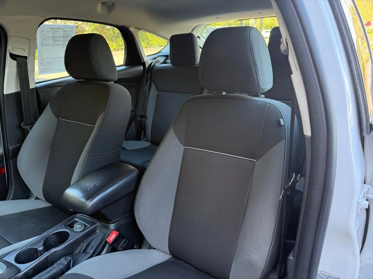 2014 Ford Focus SE - Photo 10
