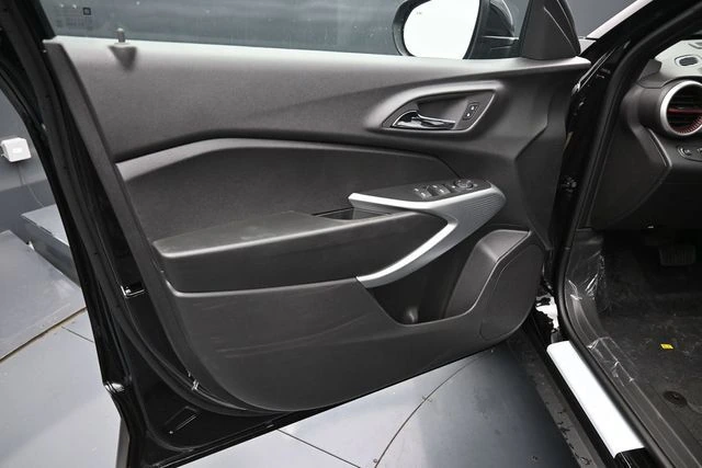2026 Chevrolet Trax RS - Photo 19
