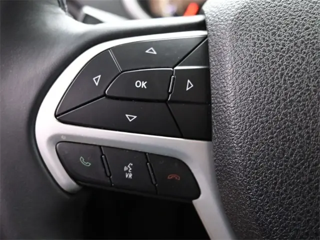 2018 Jeep Cherokee Latitude photo 18