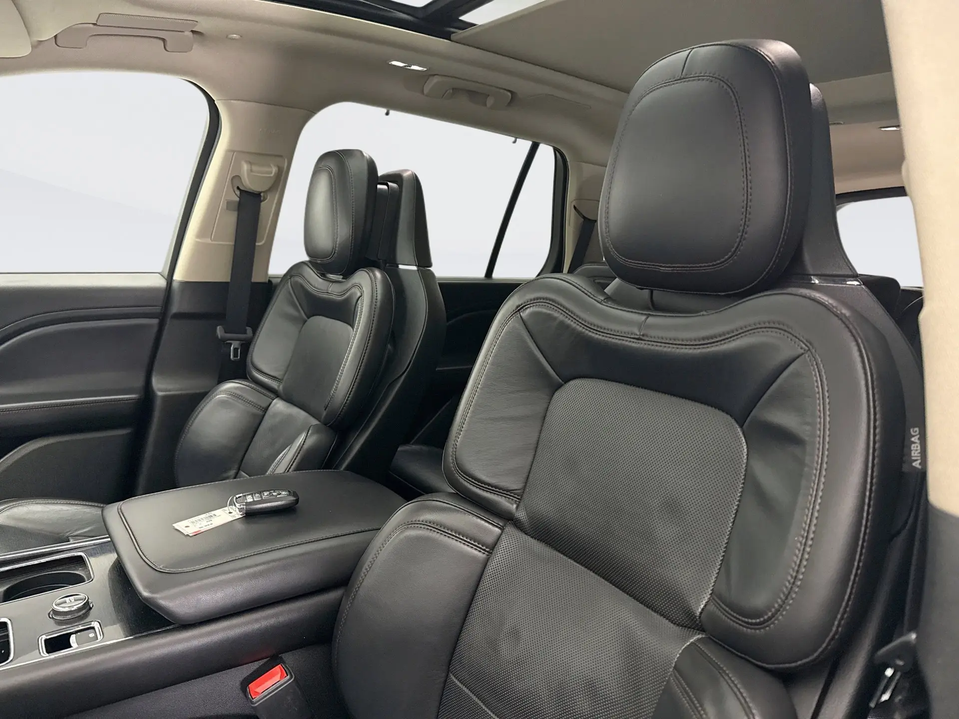 2021 Lincoln Aviator Grand Touring photo 7