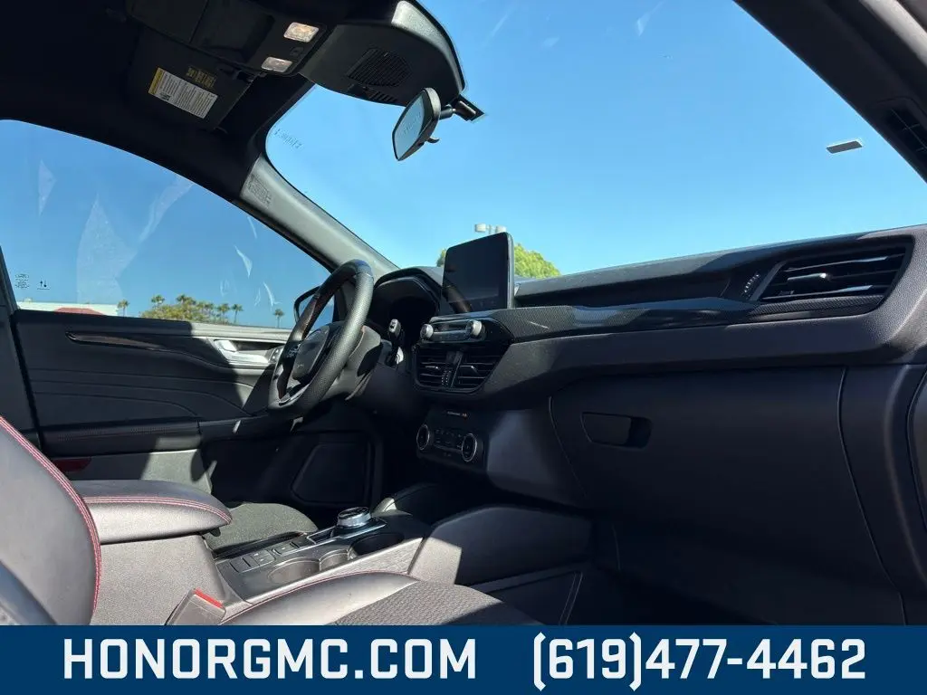 2024 Ford Escape ST-Line photo 20