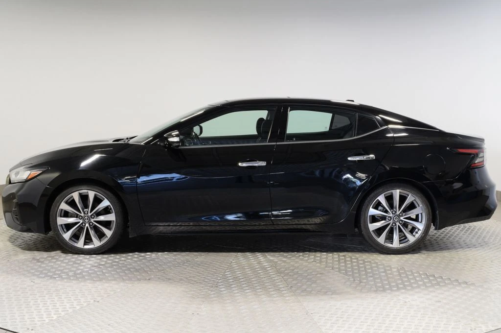 Used 2021 Nissan Maxima Platinum with VIN 1N4AA6FV8MC505091 for sale in Beachwood, OH