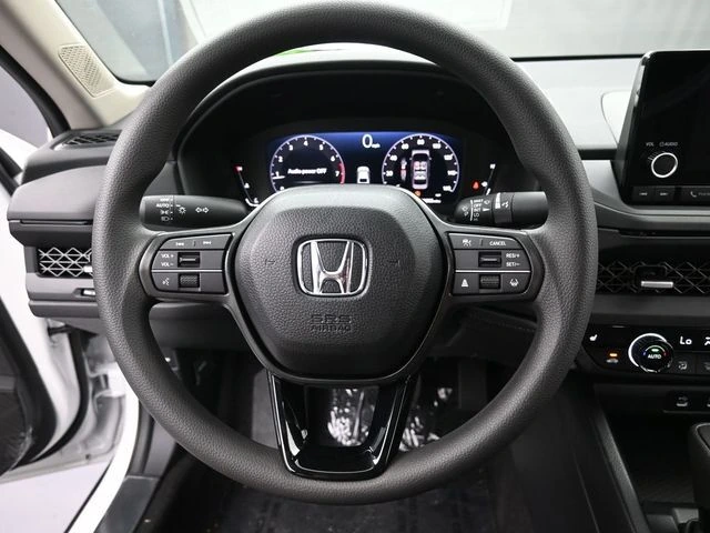 2025 Honda Accord SE - Photo 17
