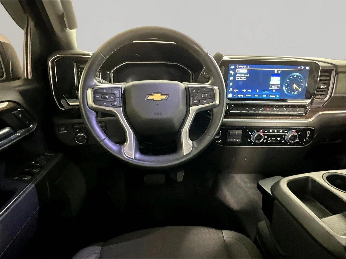 2023 Chevrolet Silverado 1500 LT - Photo 9