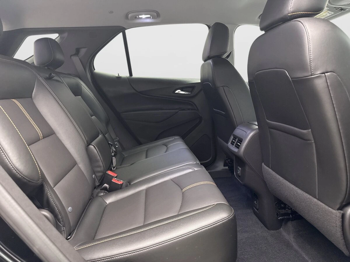 2024 Chevrolet Equinox Premier - Photo 18