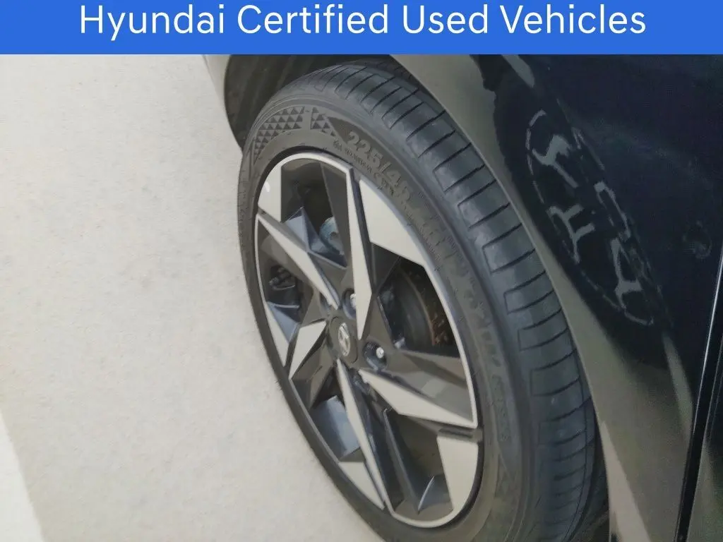 2023 Hyundai Elantra Limited photo 10