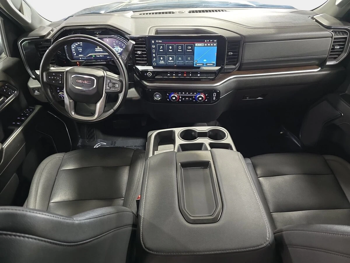 2024 GMC Sierra 1500 SLT - Photo 9