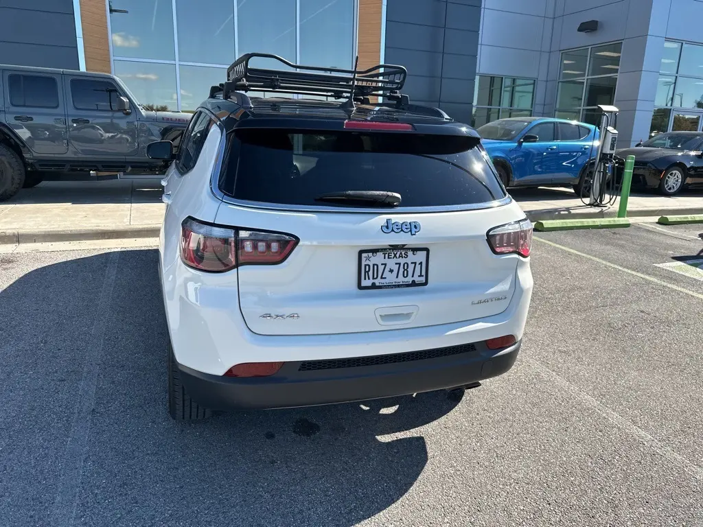 2018 Jeep Compass Limited photo 4