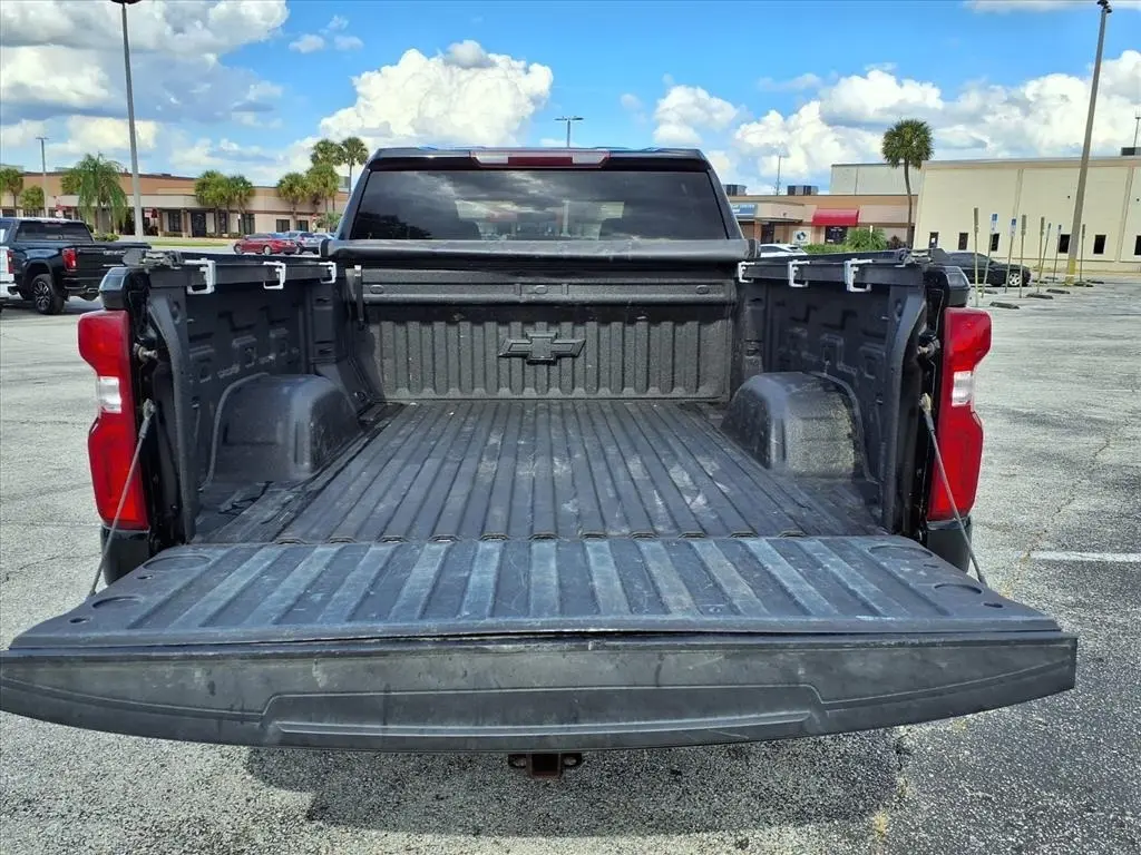 2022 Chevrolet Silverado 1500 Custom photo 16