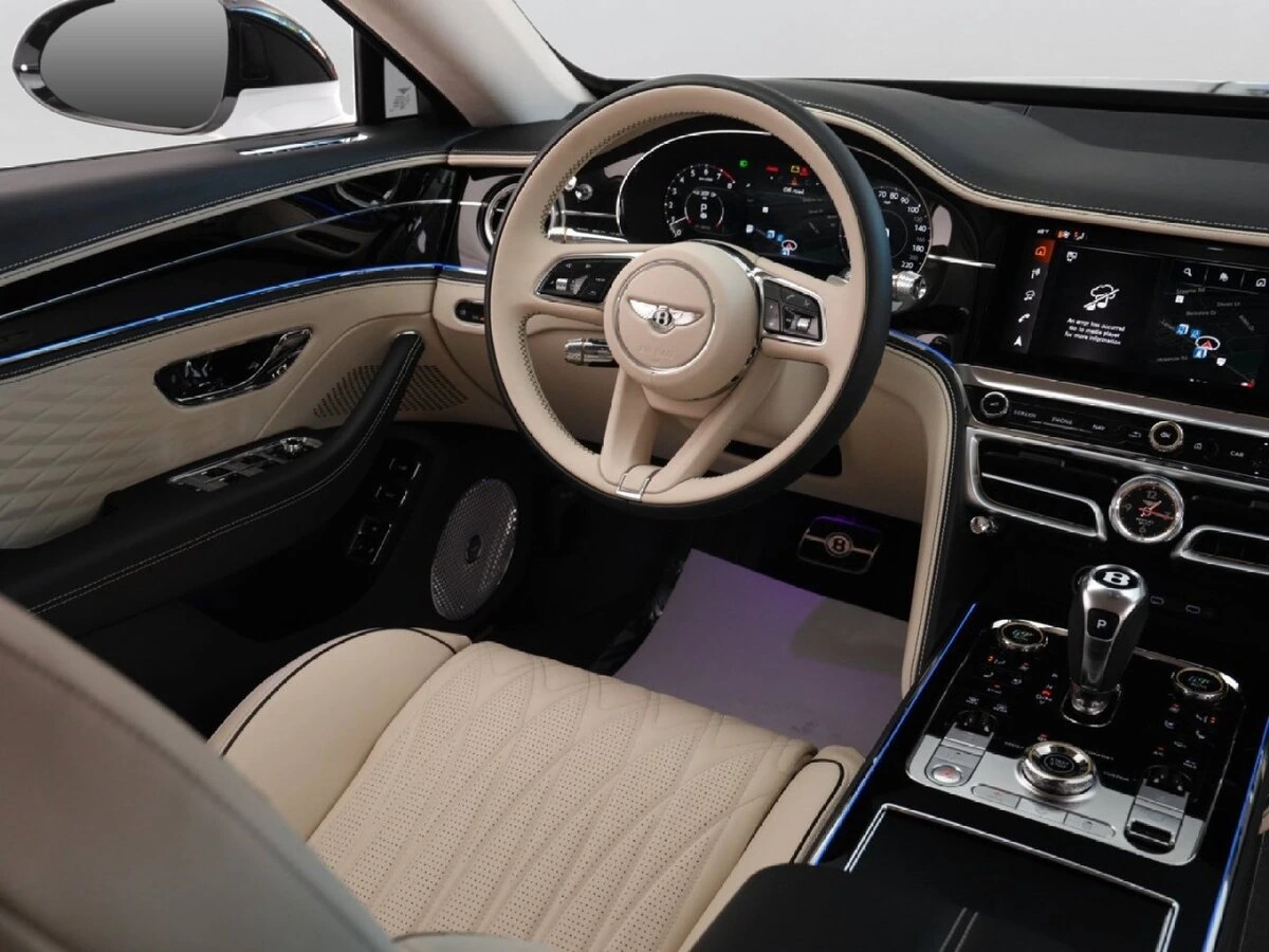 2026 Bentley Flying Spur Azure - Photo 30