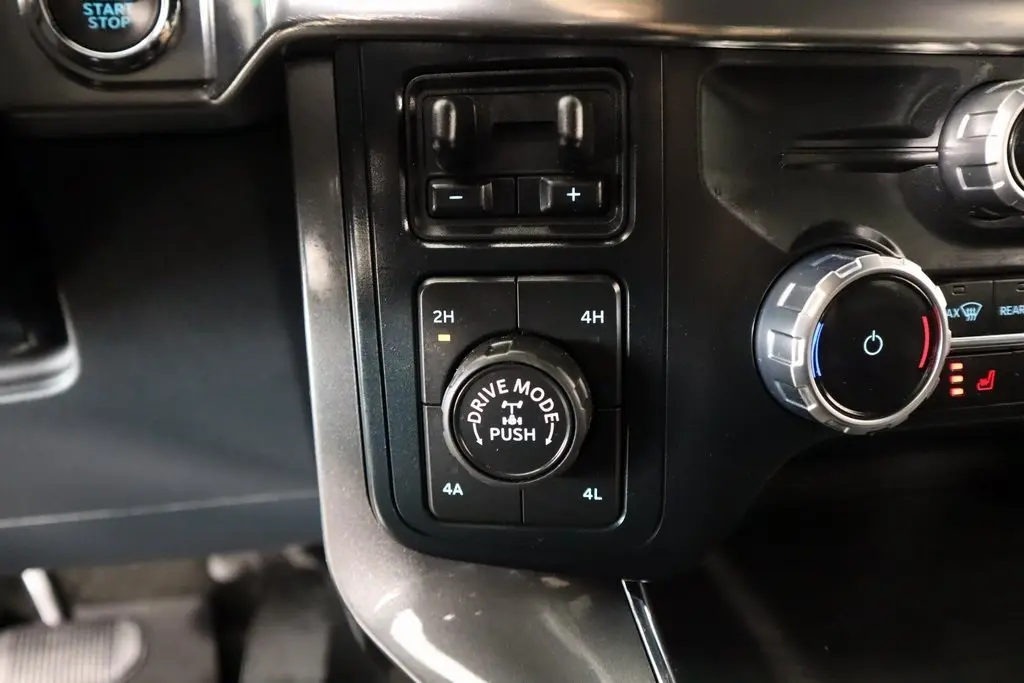 2023 Ford F-150 Lariat photo 10