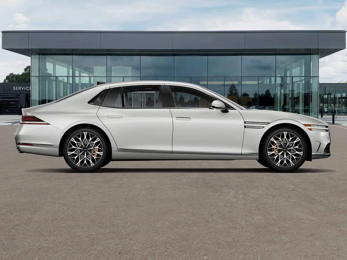 2026 Genesis G90 3.5T AWD photo 4